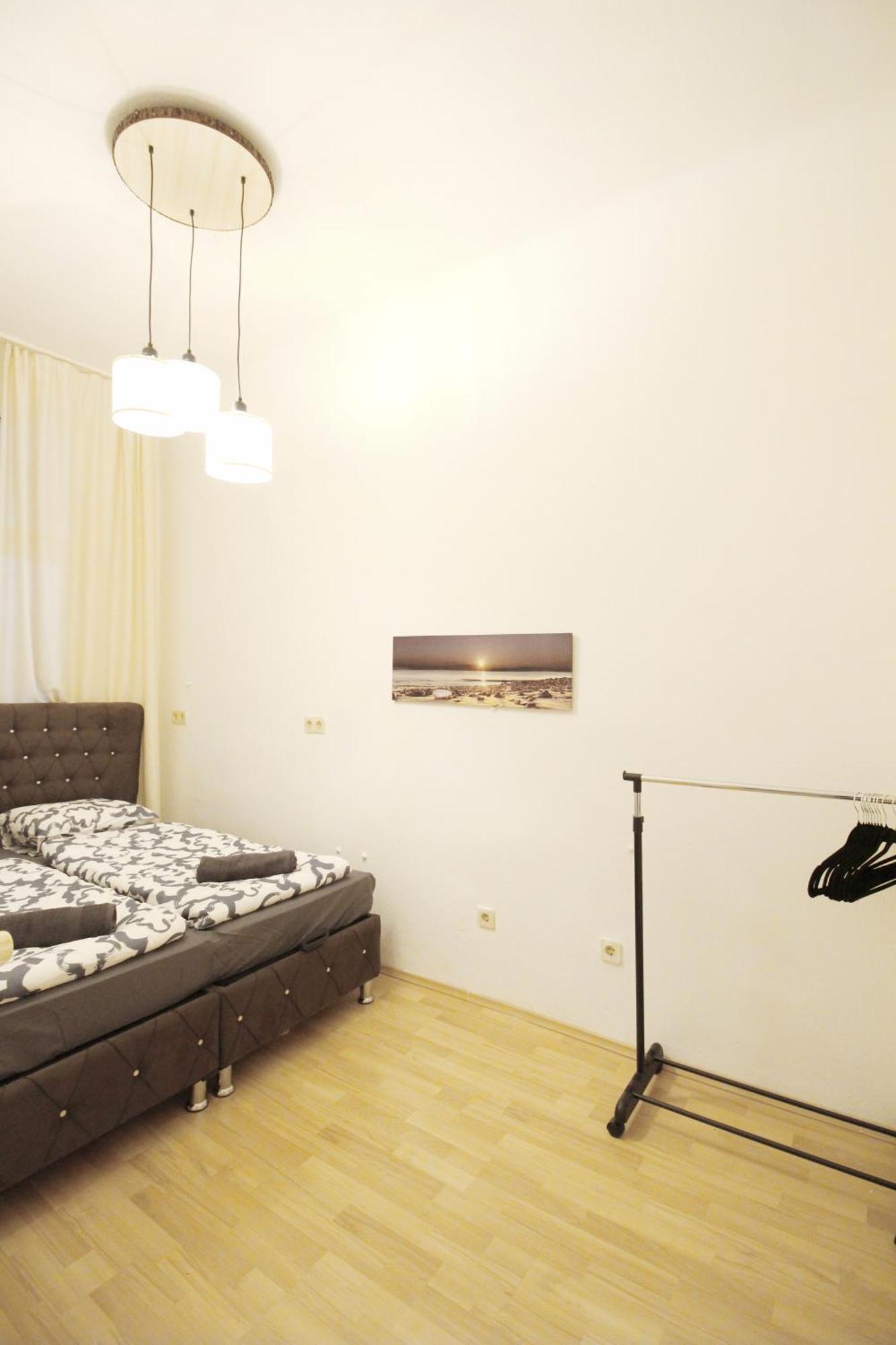 Comfortable Rooms Near Schonbrunn Palace Вена Экстерьер фото
